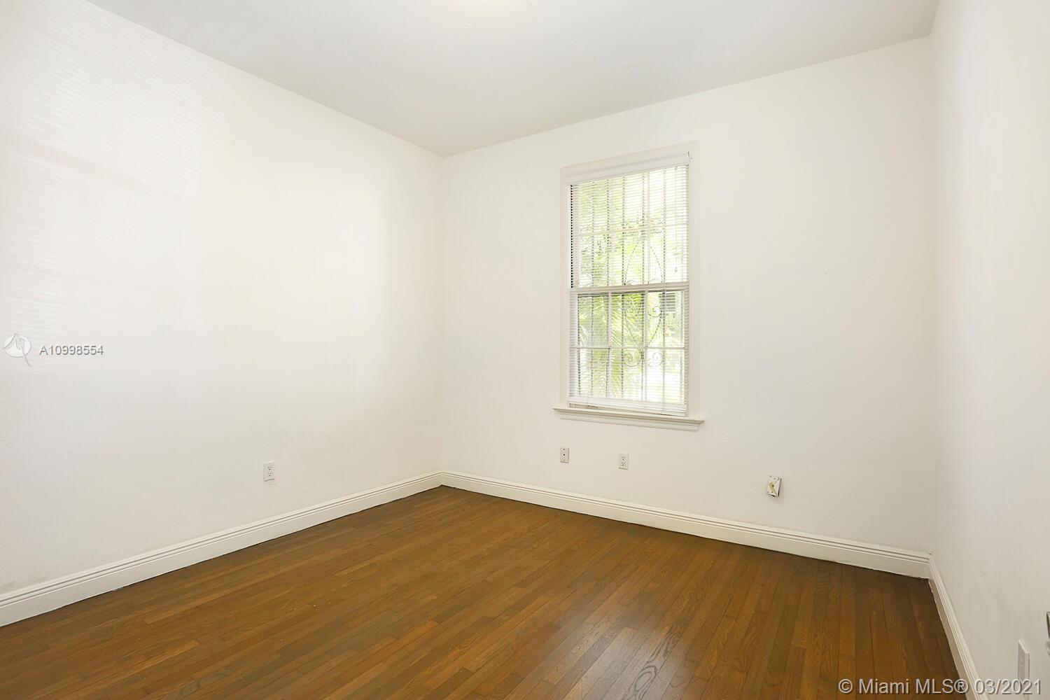 See details / 2635 sq. ft. $ 2021-02-12 0 Photo