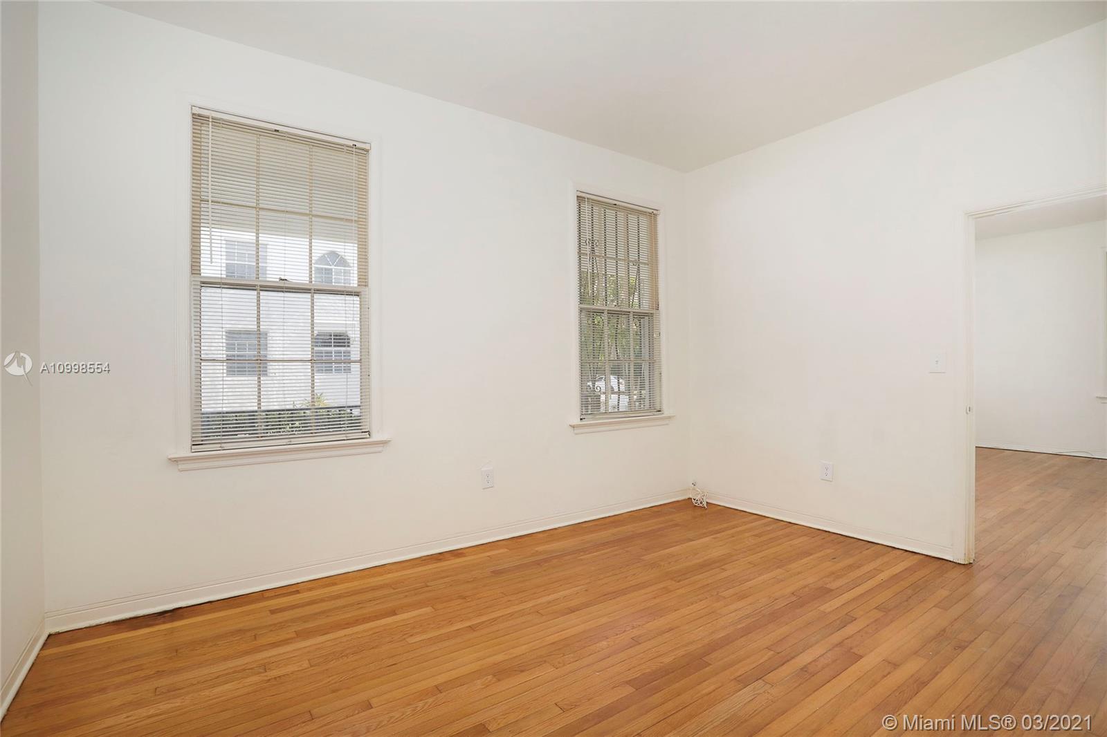 See details / 2635 sq. ft. $ 2021-02-12 0 Photo