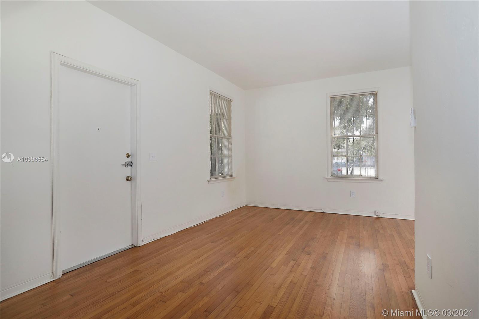 See details / 2635 sq. ft. $ 2021-02-12 0 Photo