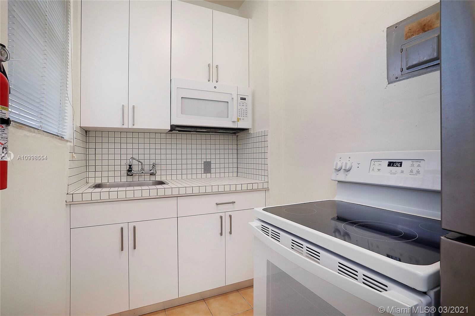 See details / 2635 sq. ft. $ 2021-02-12 0 Photo