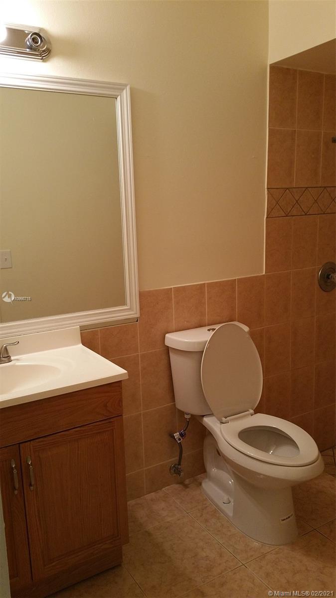 See details / 4313 sq. ft. $ 2021-02-12 0 Photo