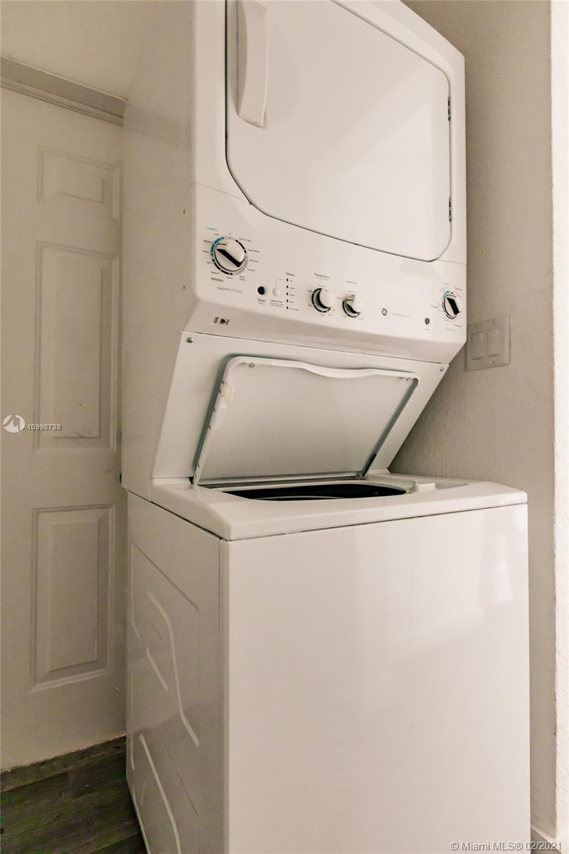 See details / 1518 sq. ft. $ 2021-02-12 0 Photo
