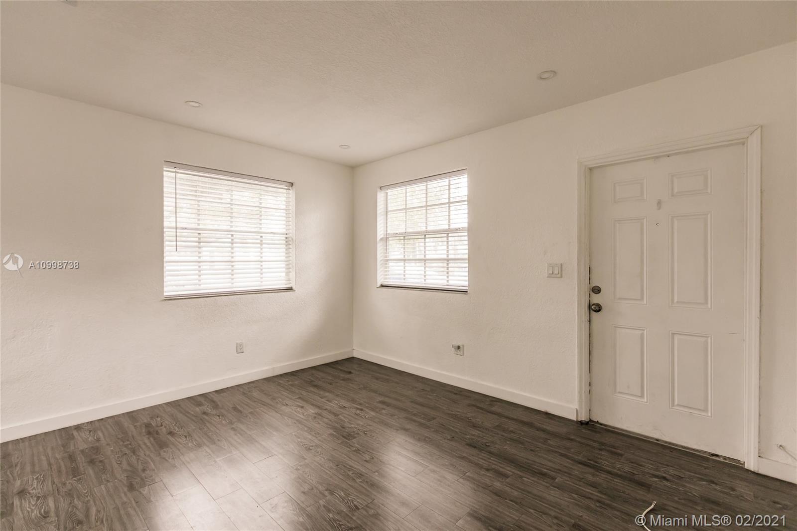 See details / 1518 sq. ft. $ 2021-02-12 0 Photo