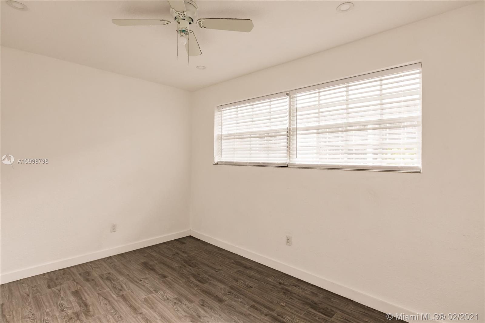 See details / 1518 sq. ft. $ 2021-02-12 0 Photo