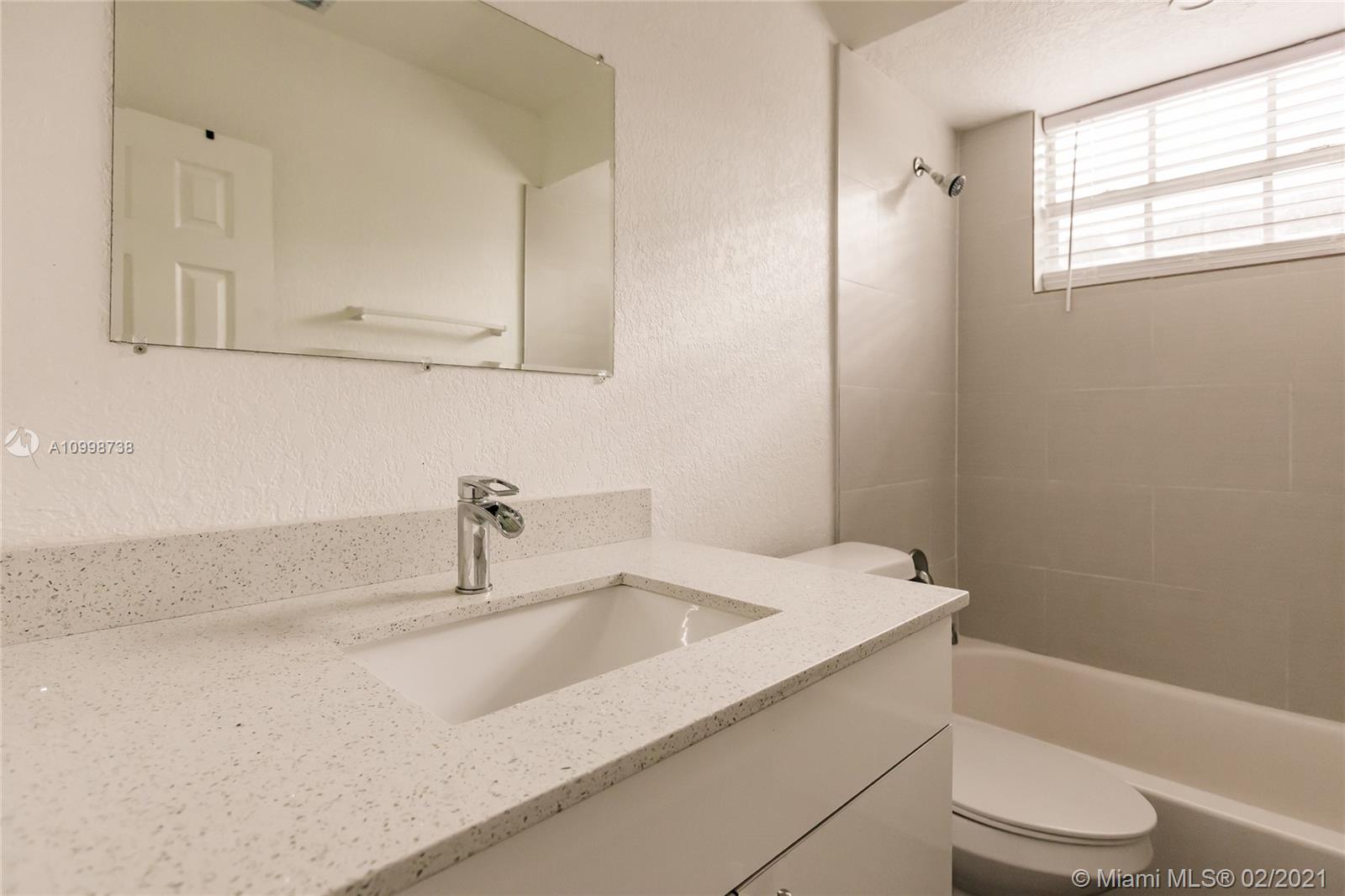 See details / 1518 sq. ft. $ 2021-02-12 0 Photo