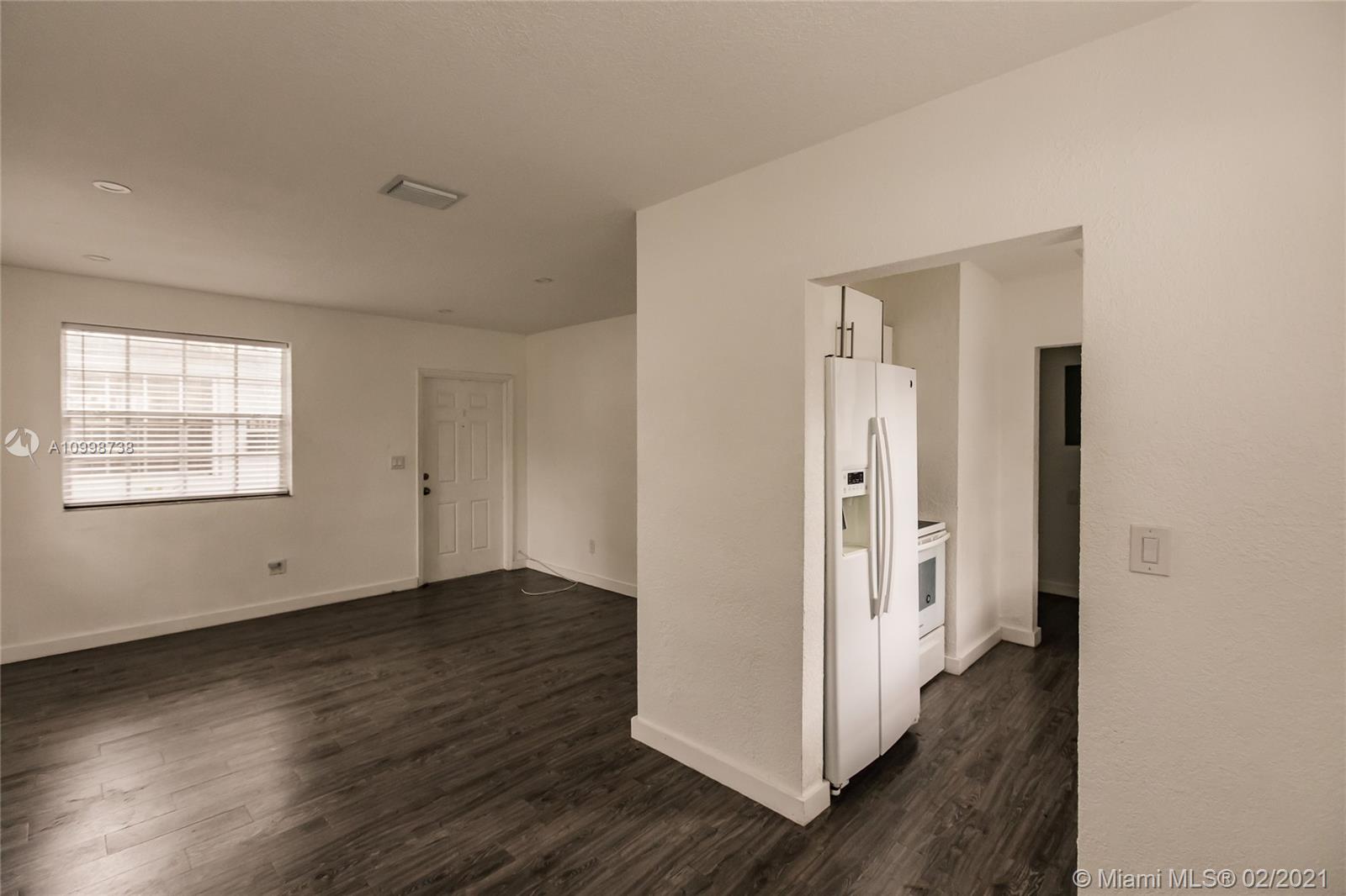 See details / 1518 sq. ft. $ 2021-02-12 0 Photo