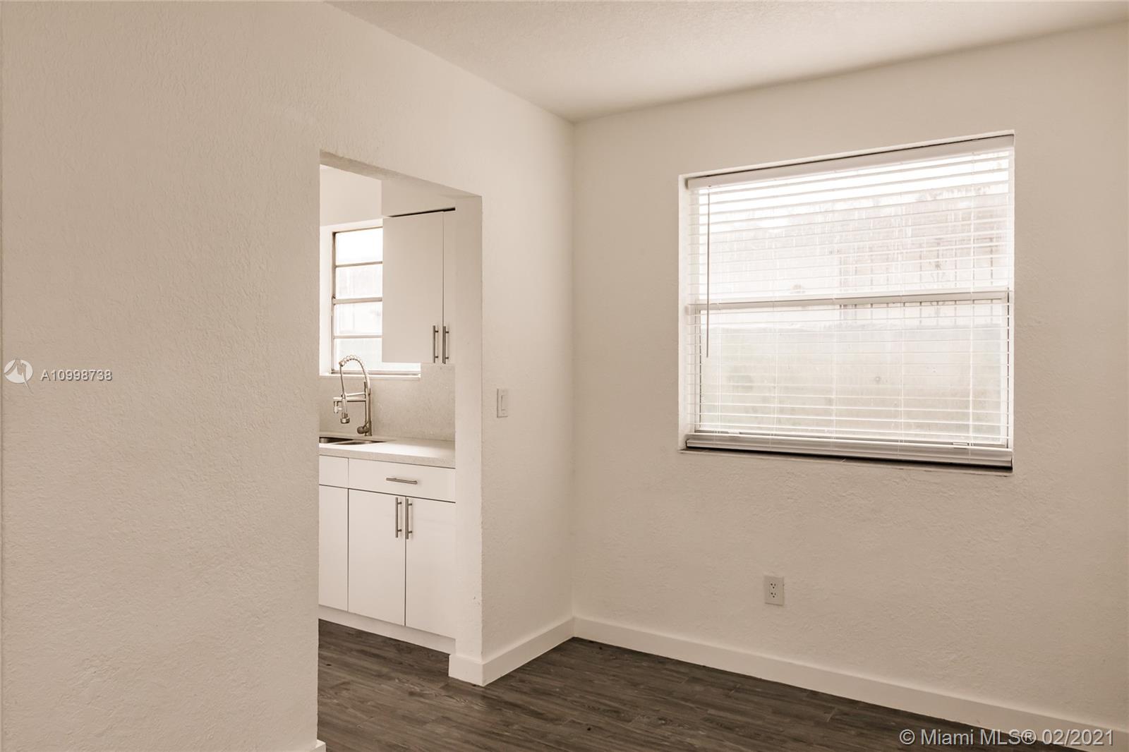 See details / 1518 sq. ft. $ 2021-02-12 0 Photo