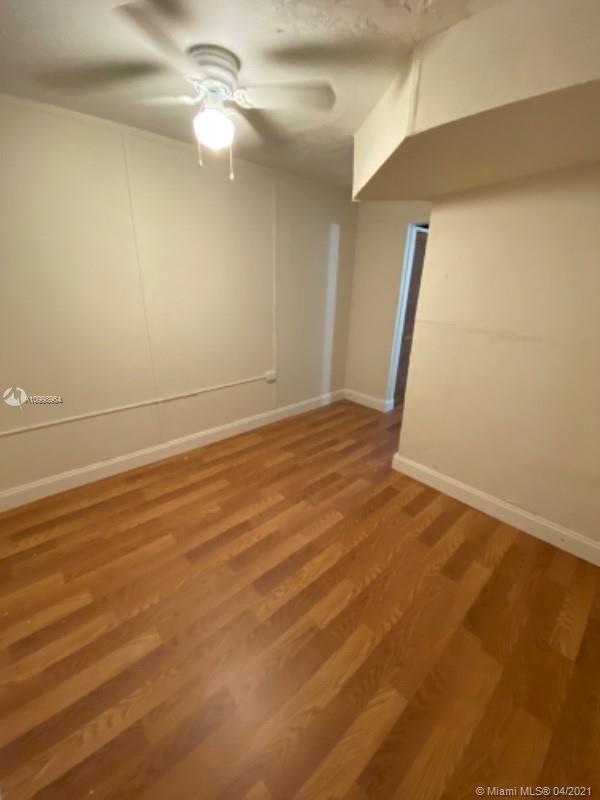 See details / 2715 sq. ft. $ 2021-04-21 0 Photo