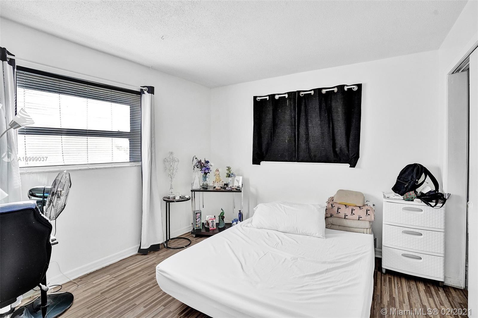 See details / 2504 sq. ft. $ 2021-02-13 0 Photo