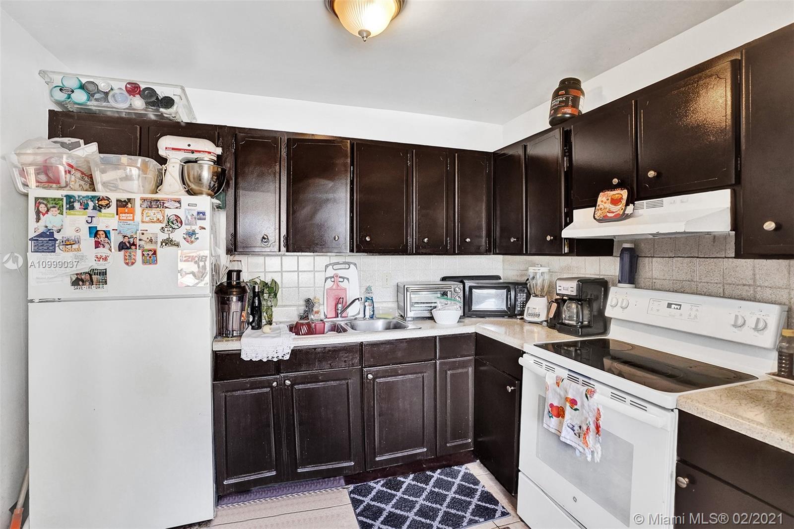 See details / 2504 sq. ft. $ 2021-02-13 0 Photo
