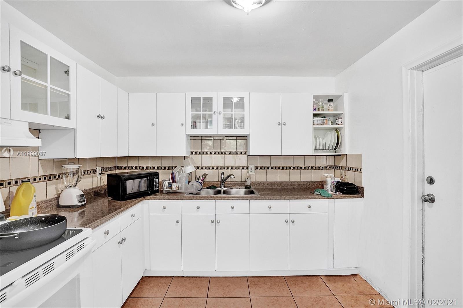 See details / 2504 sq. ft. $ 2021-02-13 0 Photo