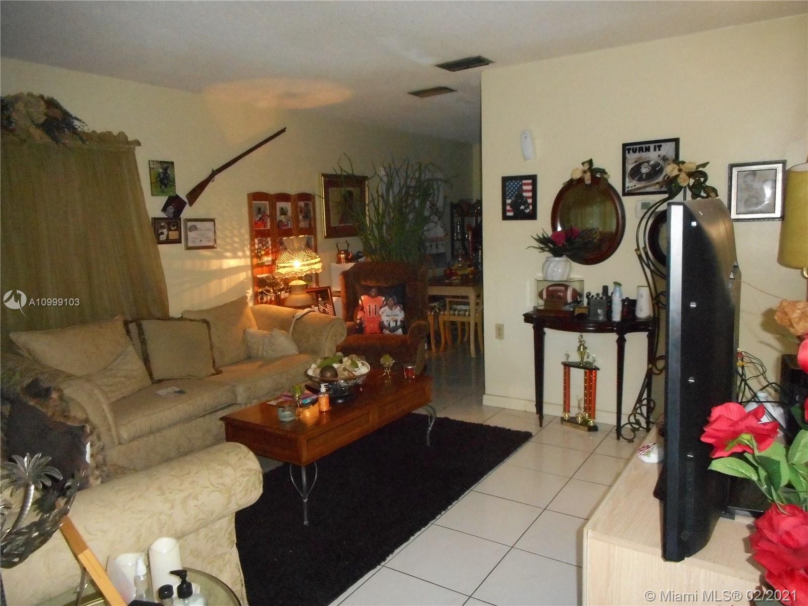 See details / 1719 sq. ft. $ 2021-02-14 0 Photo