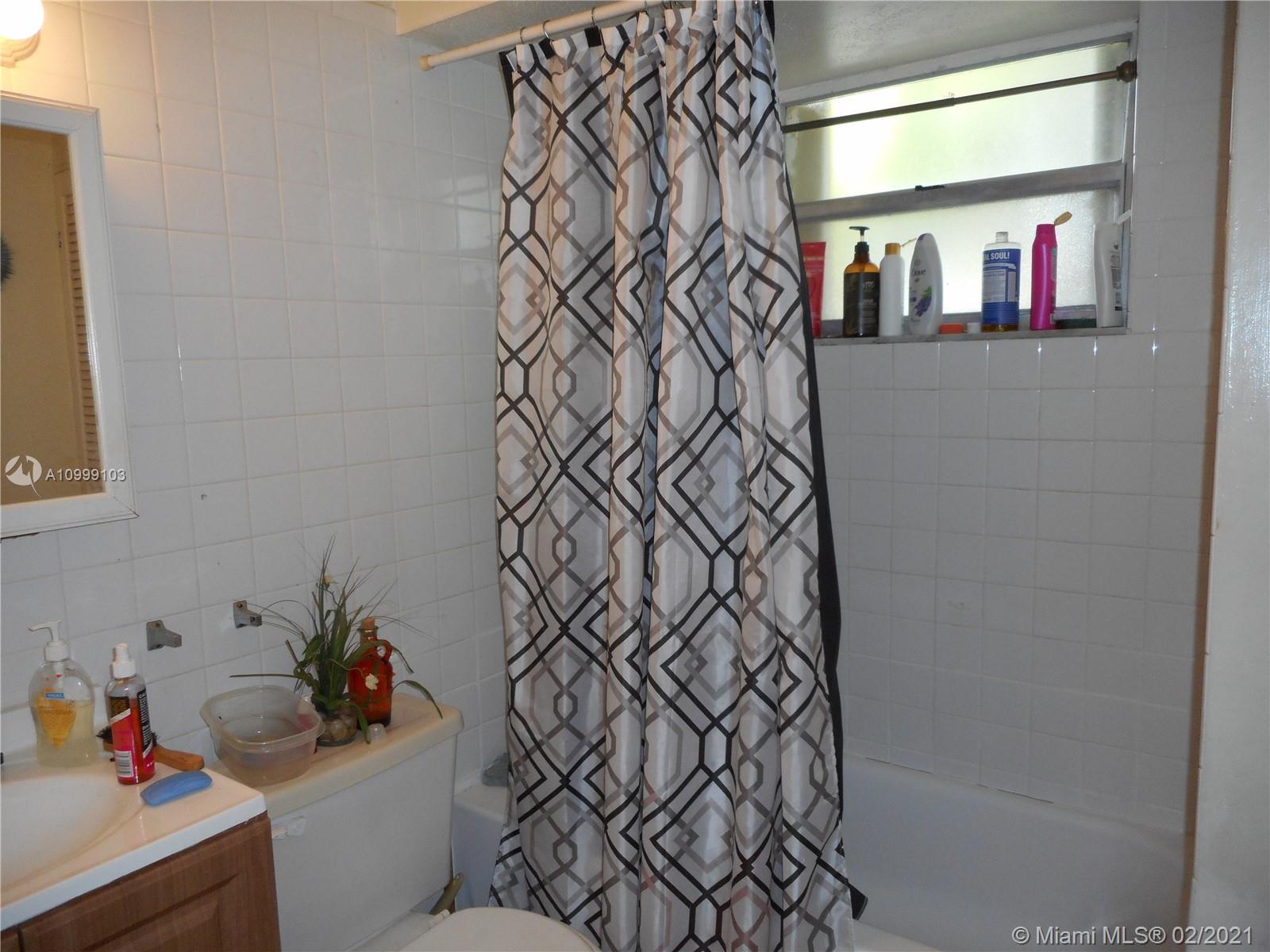 See details / 1719 sq. ft. $ 2021-02-14 0 Photo