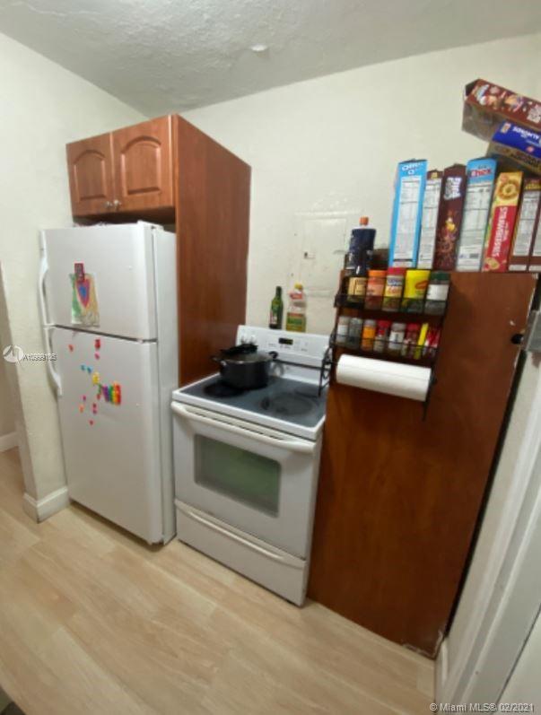 See details / 1309 sq. ft. $ 2021-02-14 0 Photo