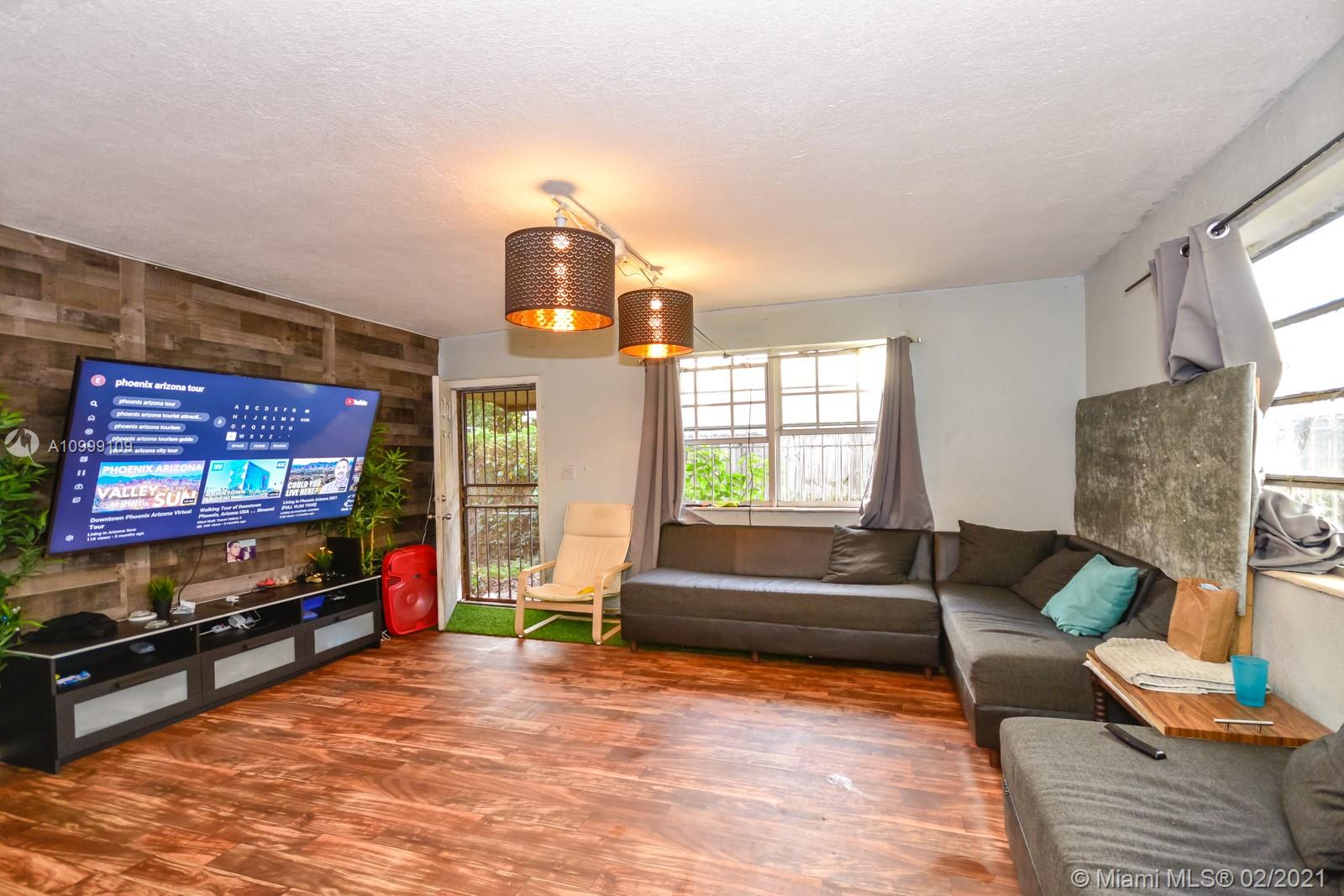 See details / 2031 sq. ft. $ 2021-02-23 0 Photo