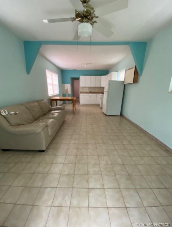 See details / 2376 sq. ft. $ 2021-03-16 0 Photo