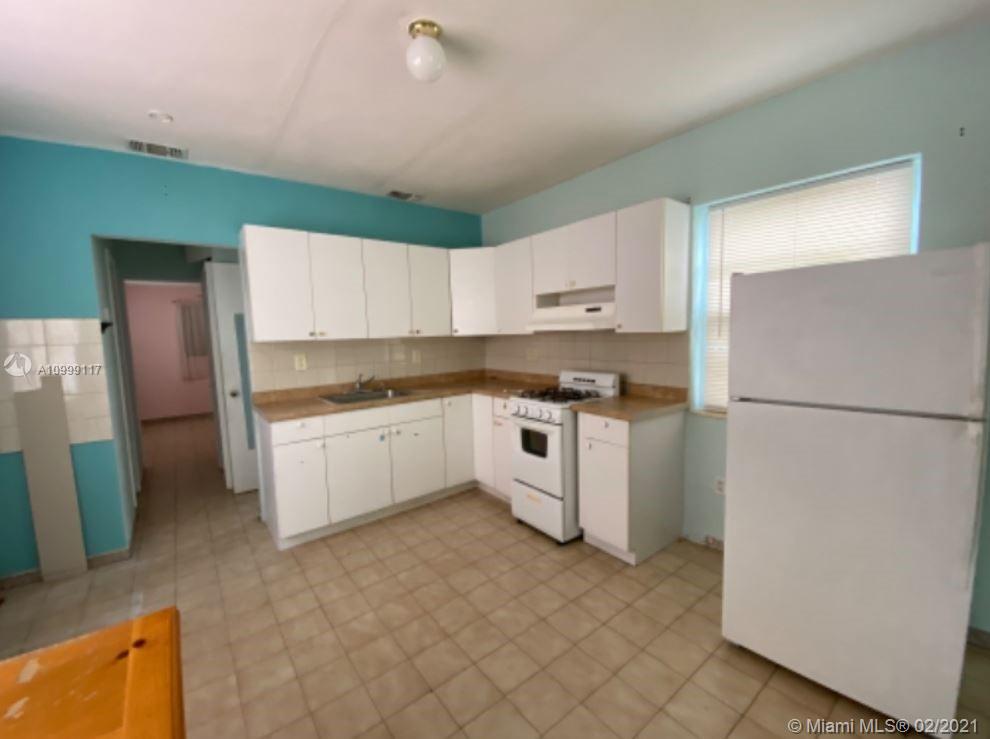 See details / 2376 sq. ft. $ 2021-03-16 0 Photo