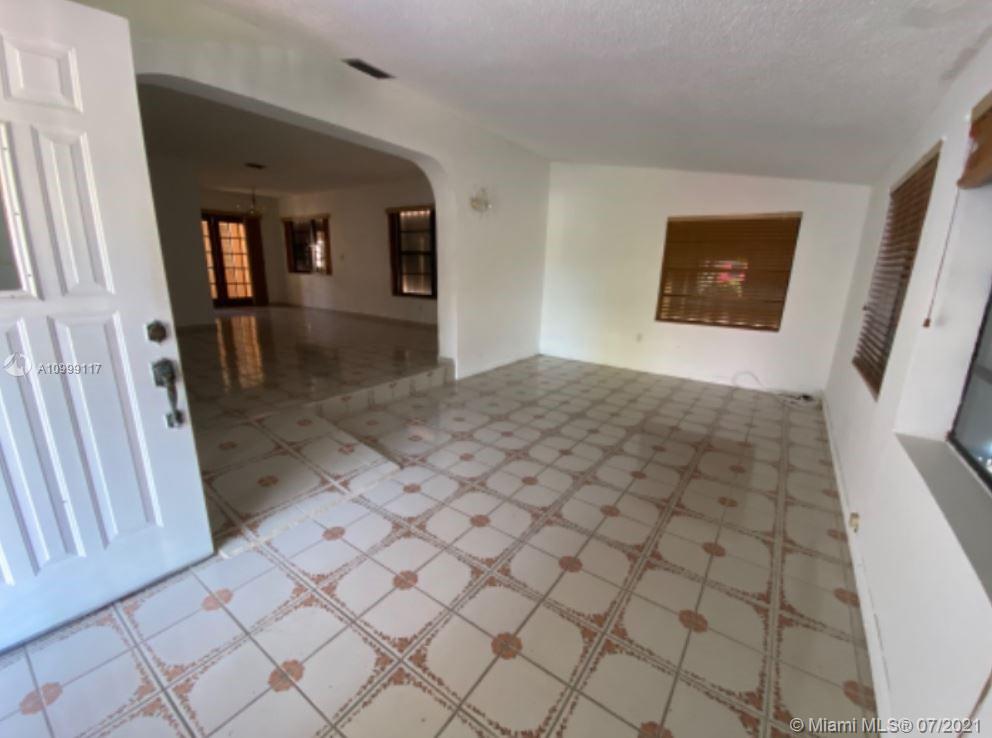 See details / 2376 sq. ft. $ 2021-03-16 0 Photo