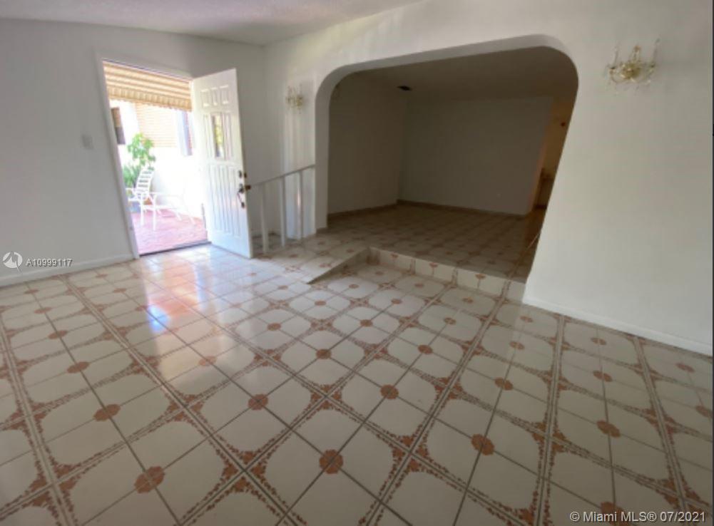 See details / 2376 sq. ft. $ 2021-03-16 0 Photo