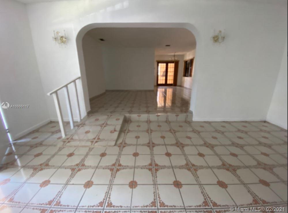 See details / 2376 sq. ft. $ 2021-03-16 0 Photo