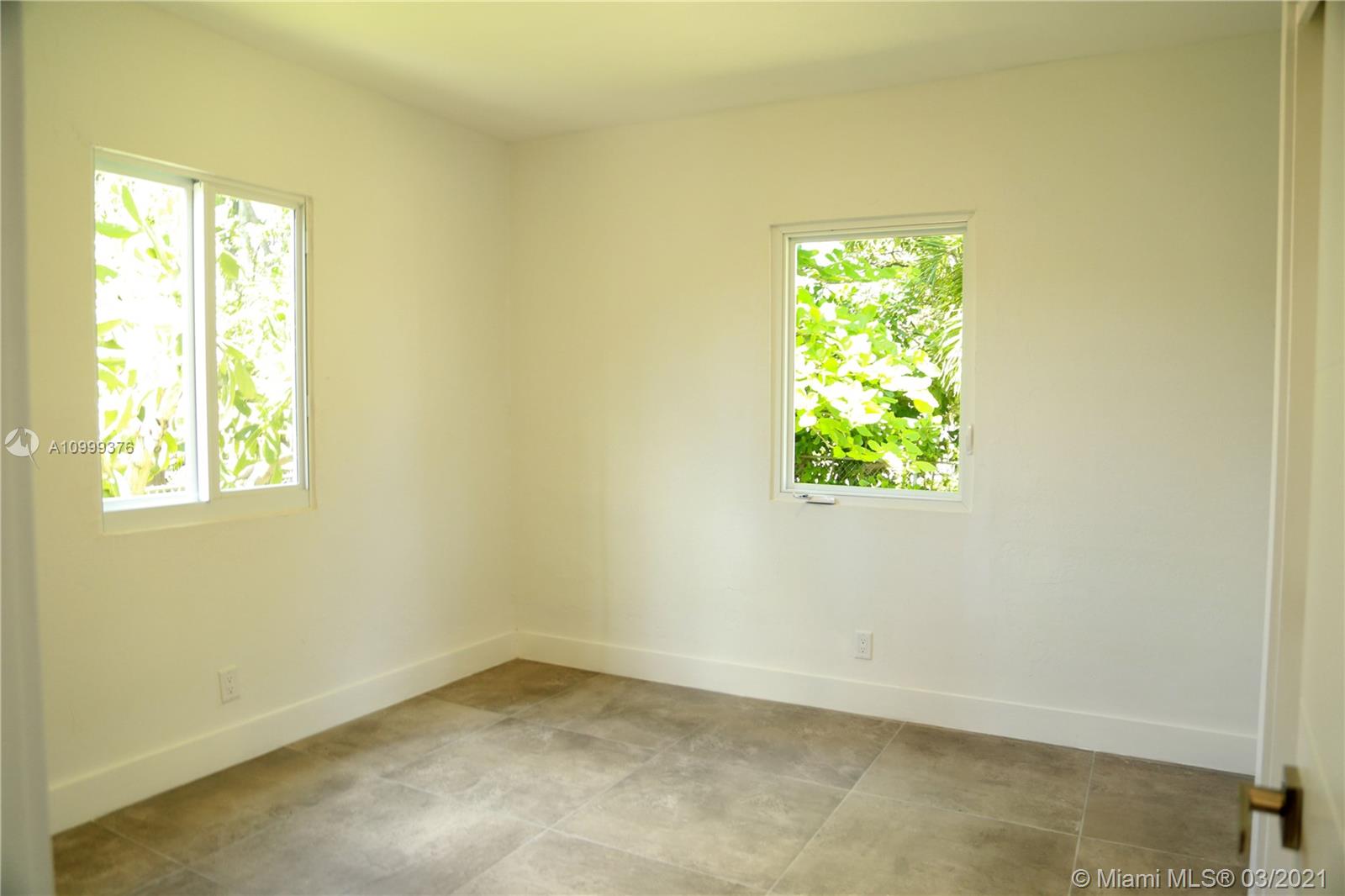 See details / 2224 sq. ft. $ 2021-02-15 0 Photo