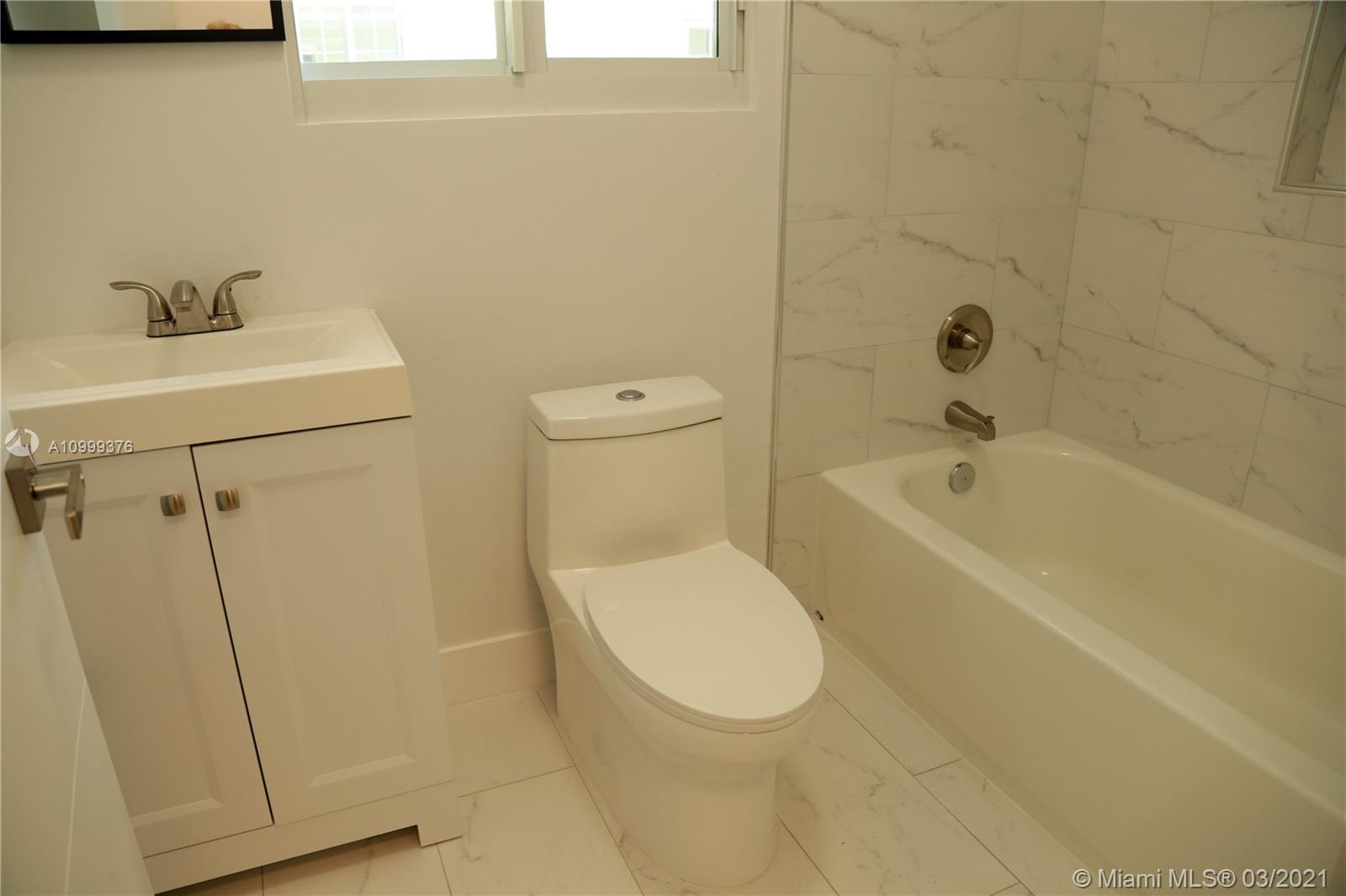 See details / 2224 sq. ft. $ 2021-02-15 0 Photo
