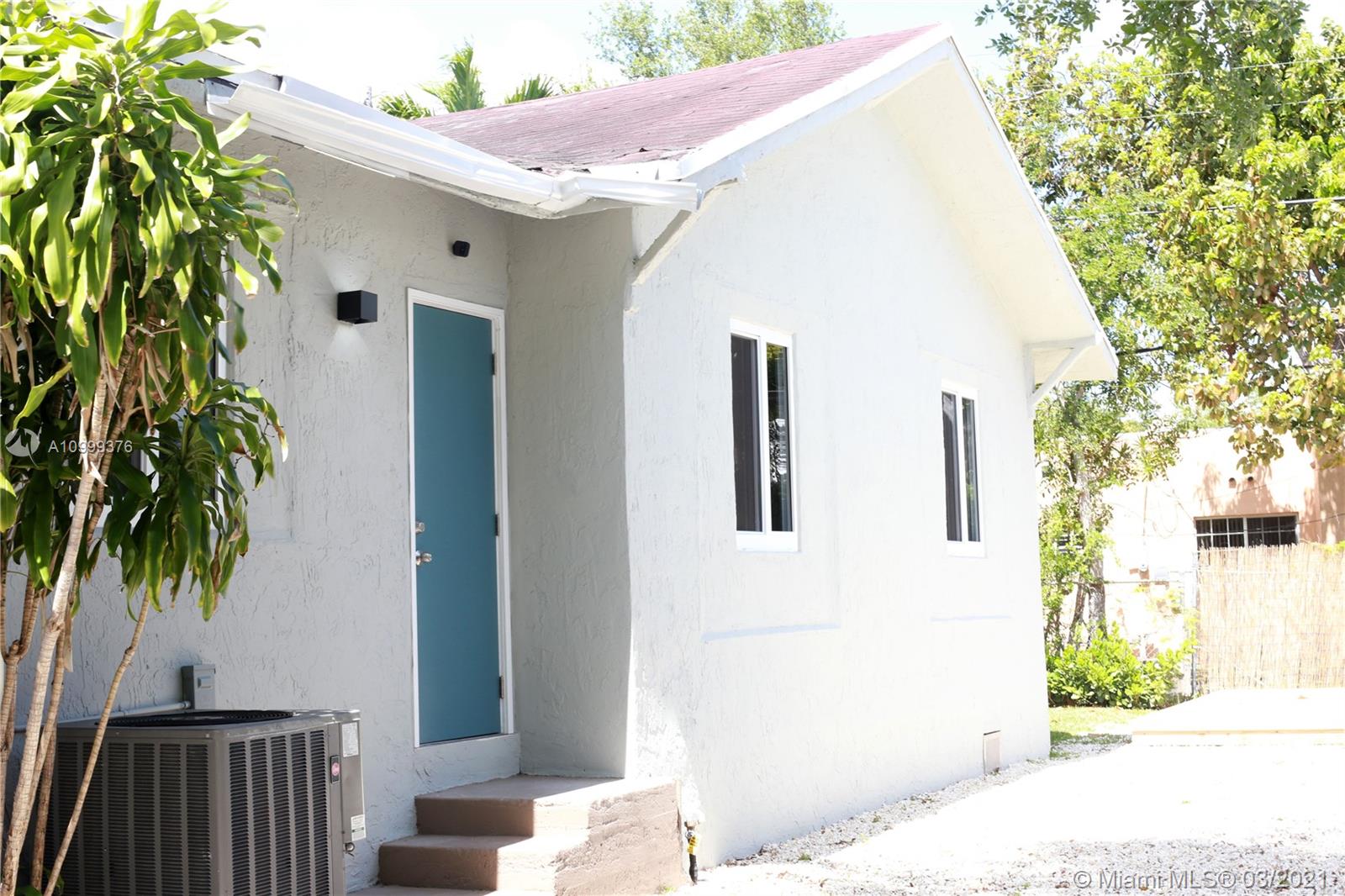 See details / 2224 sq. ft. $ 2021-02-15 0 Photo