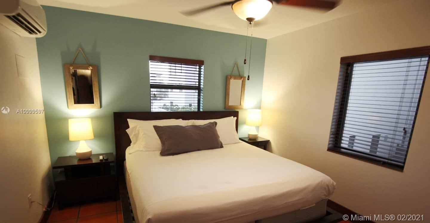 See details / sq. ft. $ 2021-02-15 0 Photo