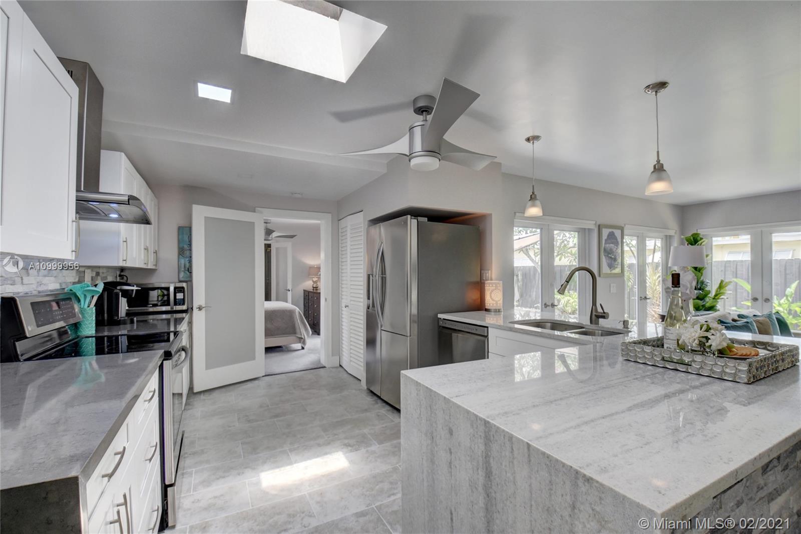See details / 2322 sq. ft. $ 2021-02-16 0 Photo