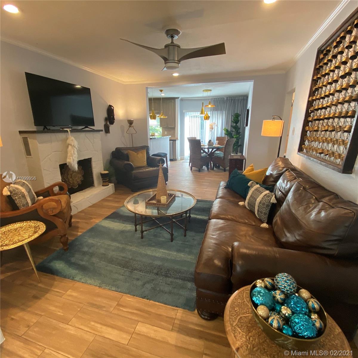 See details / 2322 sq. ft. $ 2021-02-16 0 Photo