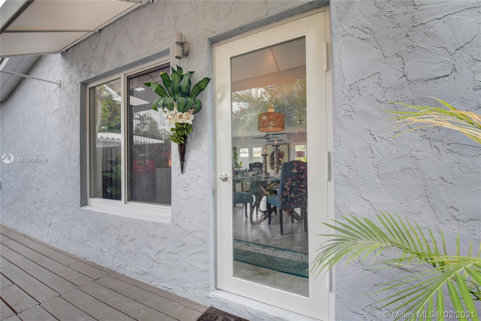 See details / 2322 sq. ft. $ 2021-02-16 0 Photo