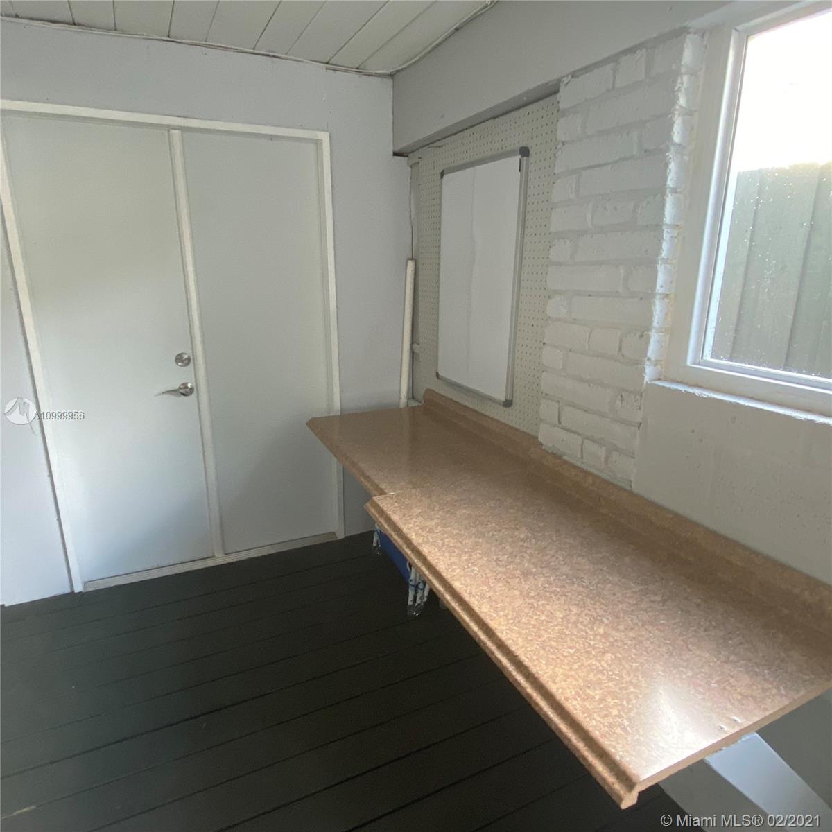 See details / 2322 sq. ft. $ 2021-02-16 0 Photo