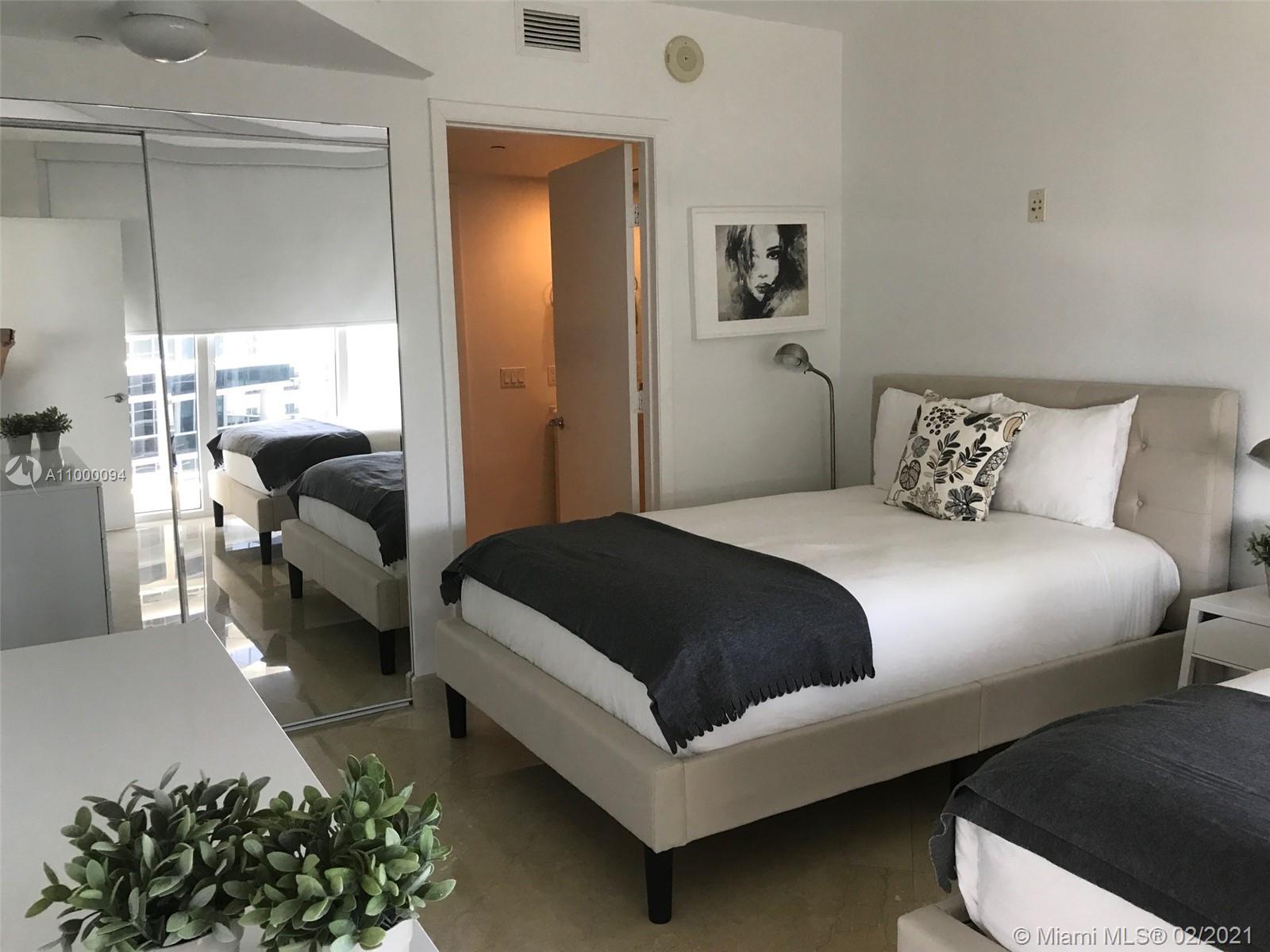 Ver detalles 1706 2 / 2 1841 sq. ft. $ 2021-02-16 0 foto