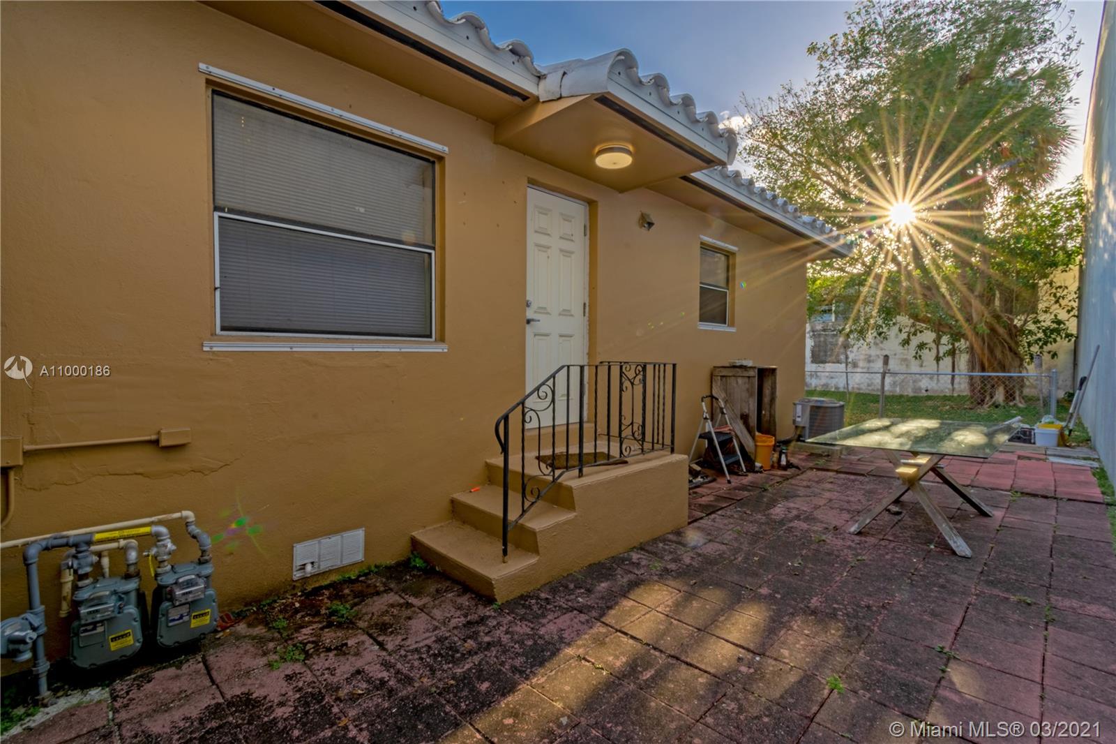 See details / 1356 sq. ft. $ 2021-02-16 0 Photo