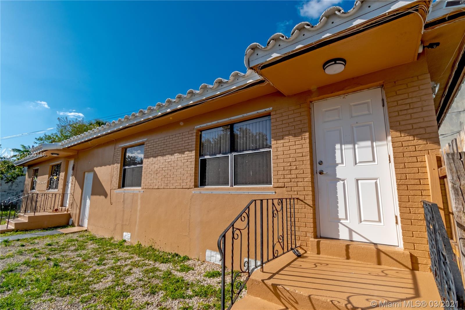 See details / 1356 sq. ft. $ 2021-02-16 0 Photo