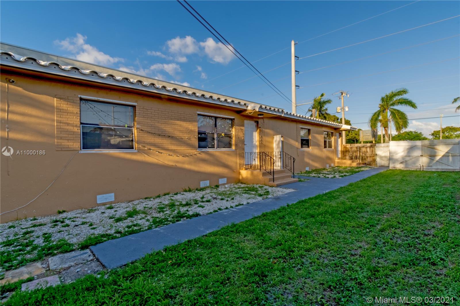 See details / 1356 sq. ft. $ 2021-02-16 0 Photo