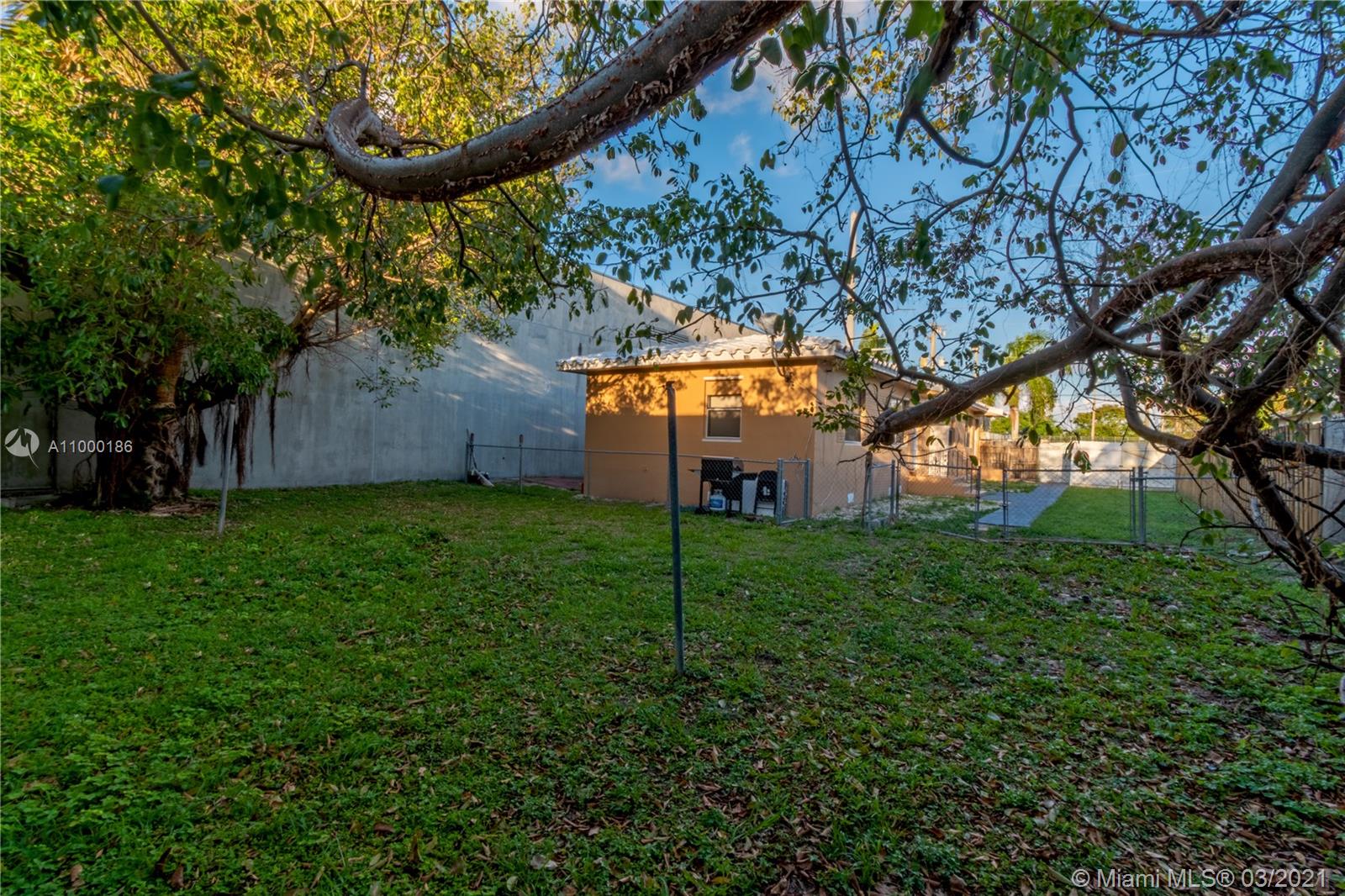 See details / 1356 sq. ft. $ 2021-02-16 0 Photo