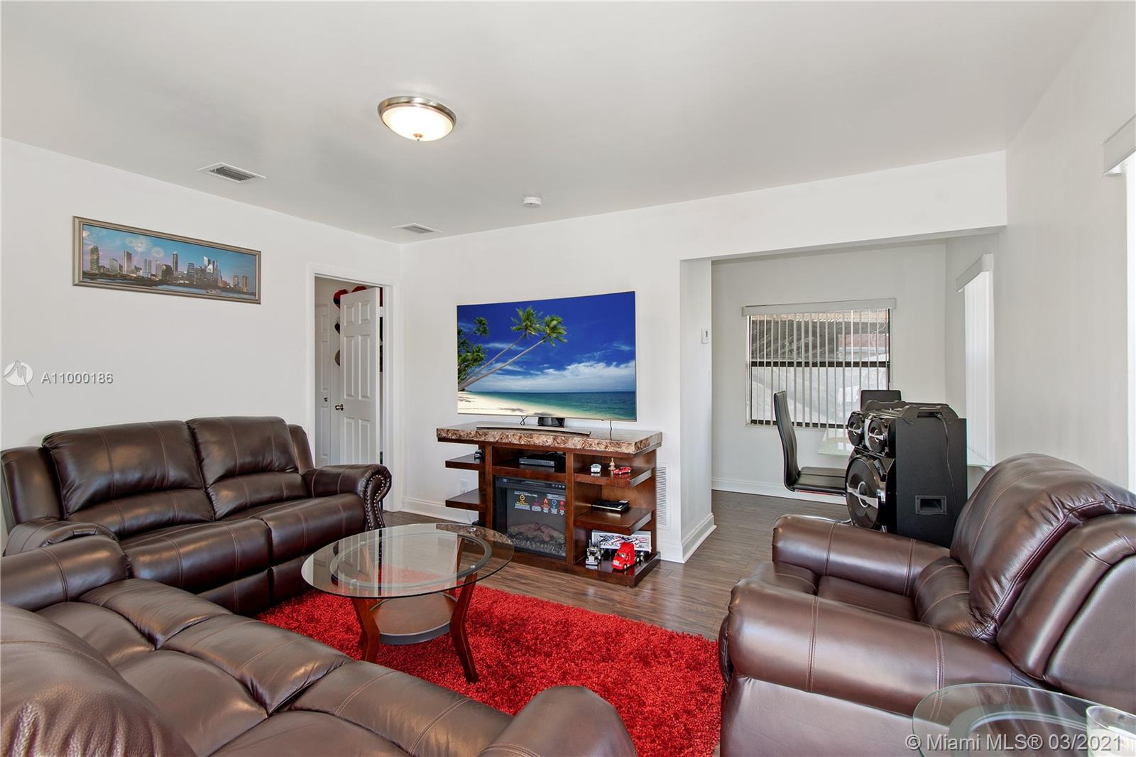 See details / 1356 sq. ft. $ 2021-02-16 0 Photo