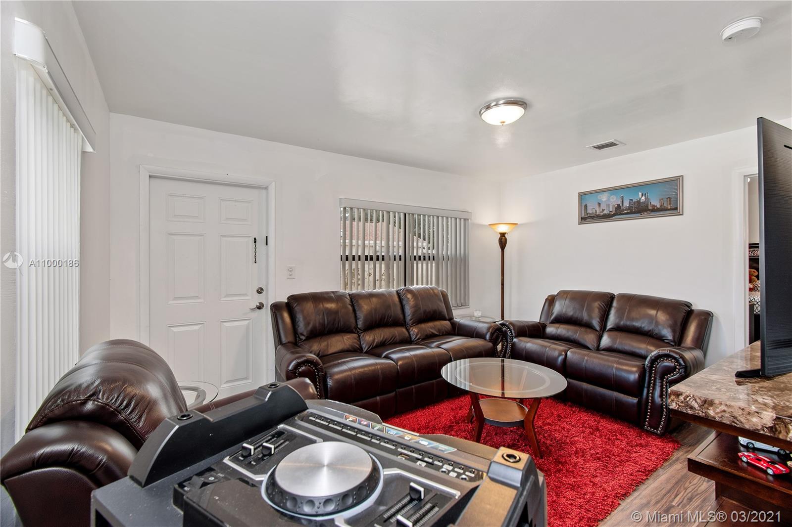 See details / 1356 sq. ft. $ 2021-02-16 0 Photo