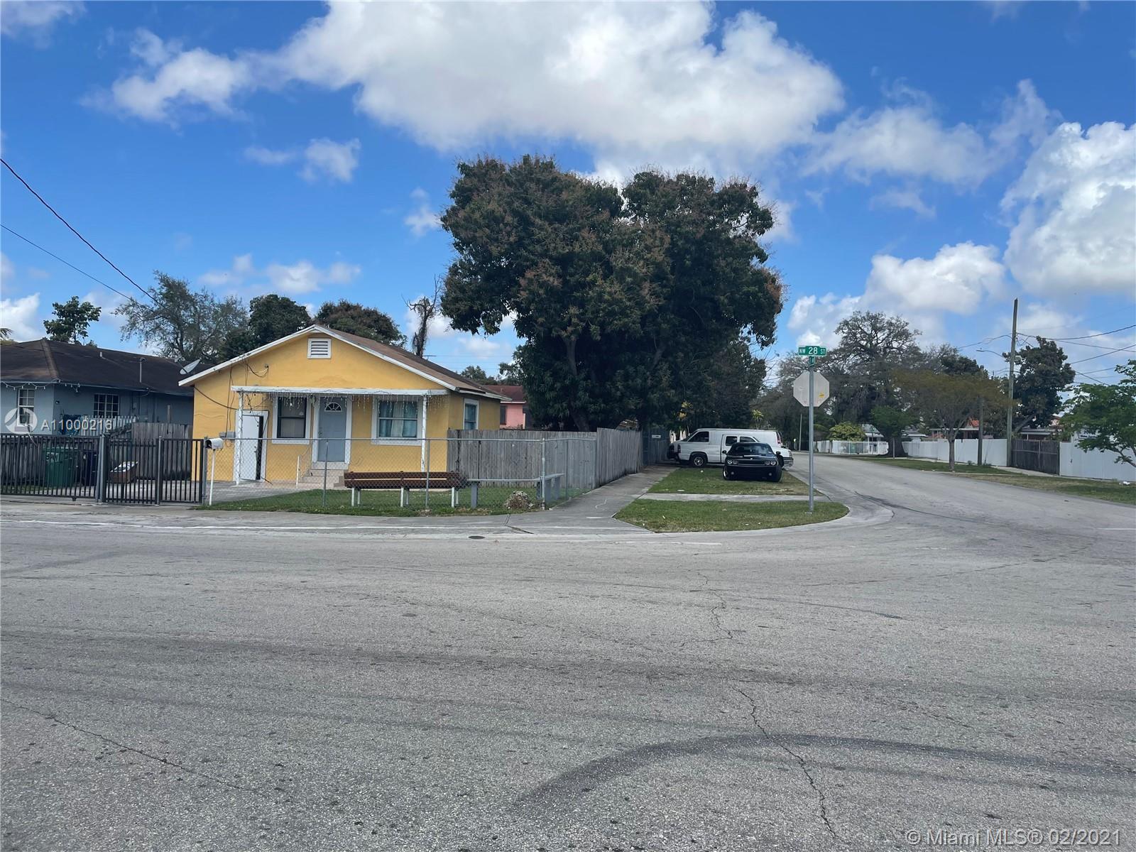 See details / 922 sq. ft. $ 2021-03-24 0 Photo