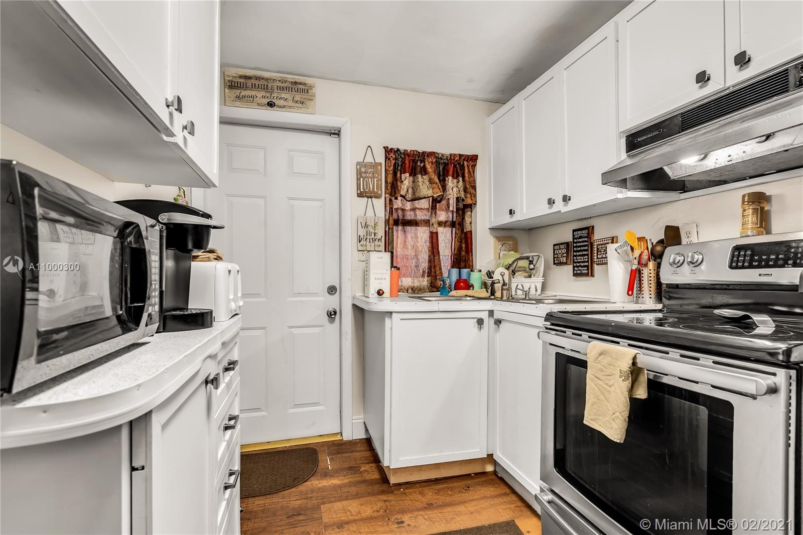 See details / 2012 sq. ft. $ 2021-02-16 0 Photo