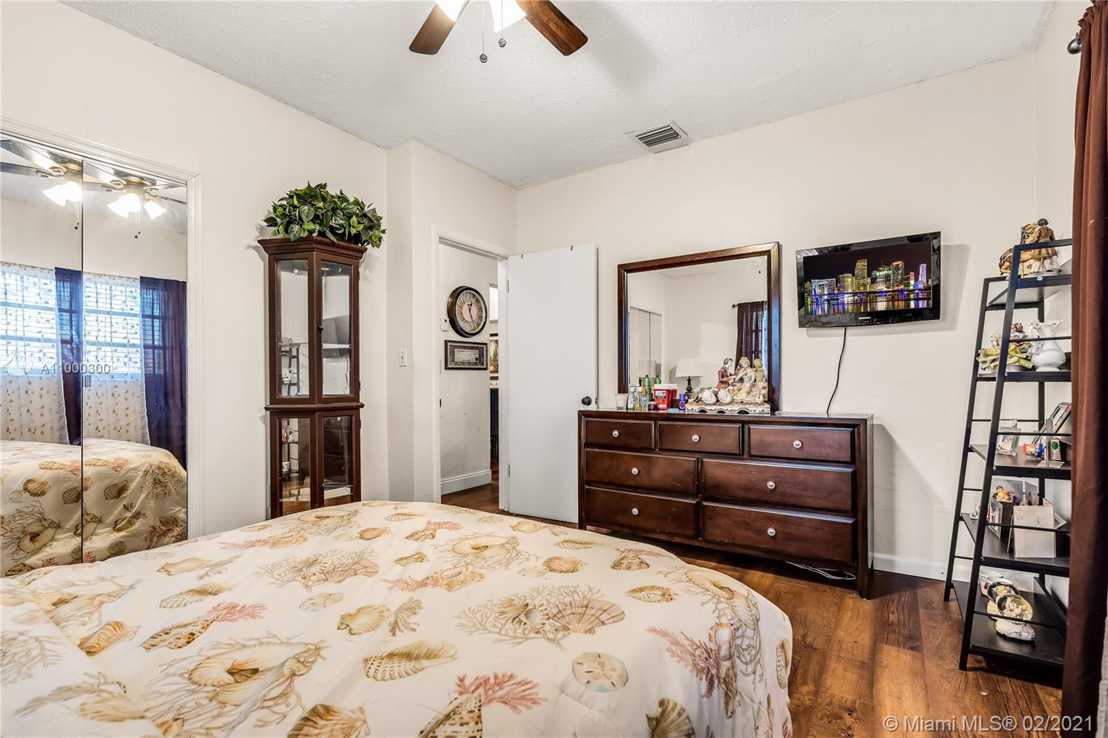 See details / 2012 sq. ft. $ 2021-02-16 0 Photo