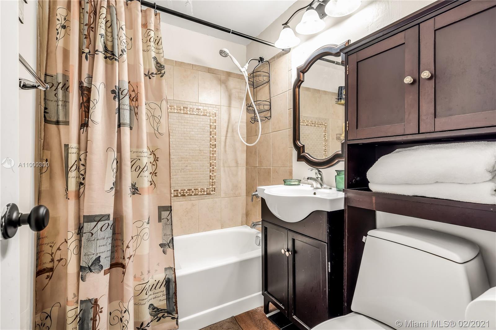 See details / 2012 sq. ft. $ 2021-02-16 0 Photo
