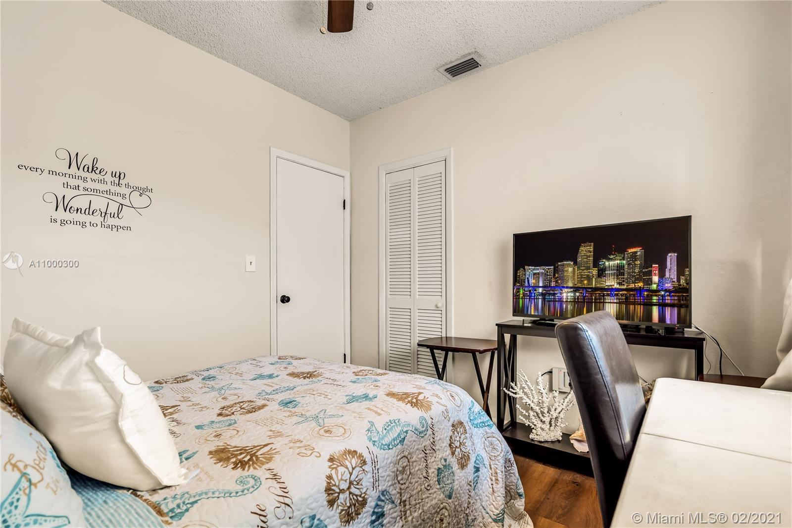 See details / 2012 sq. ft. $ 2021-02-16 0 Photo