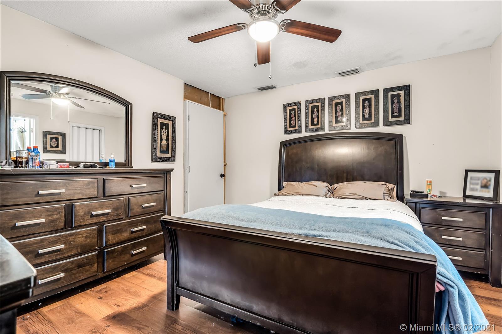 See details / 2012 sq. ft. $ 2021-02-16 0 Photo
