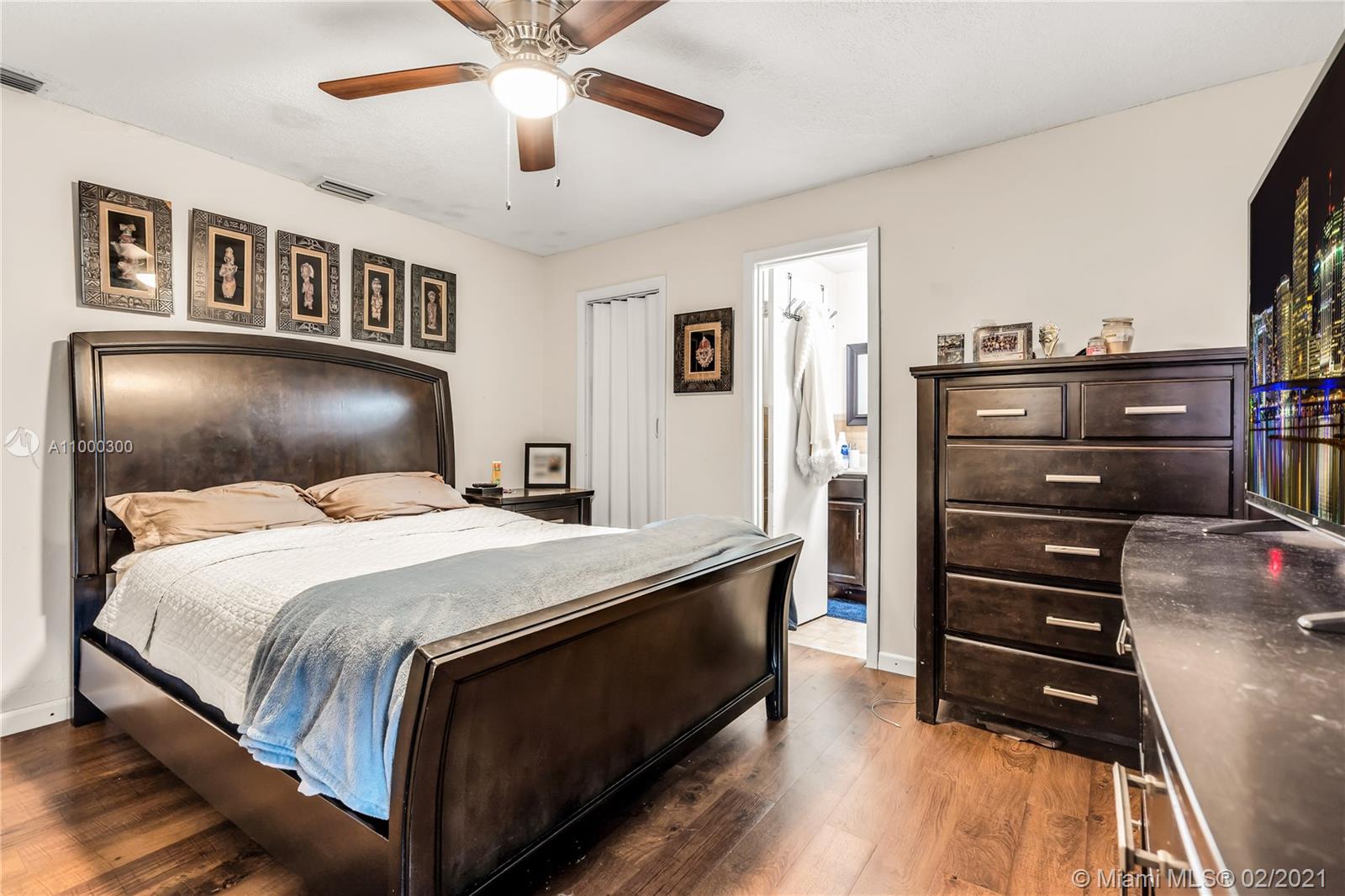 See details / 2012 sq. ft. $ 2021-02-16 0 Photo