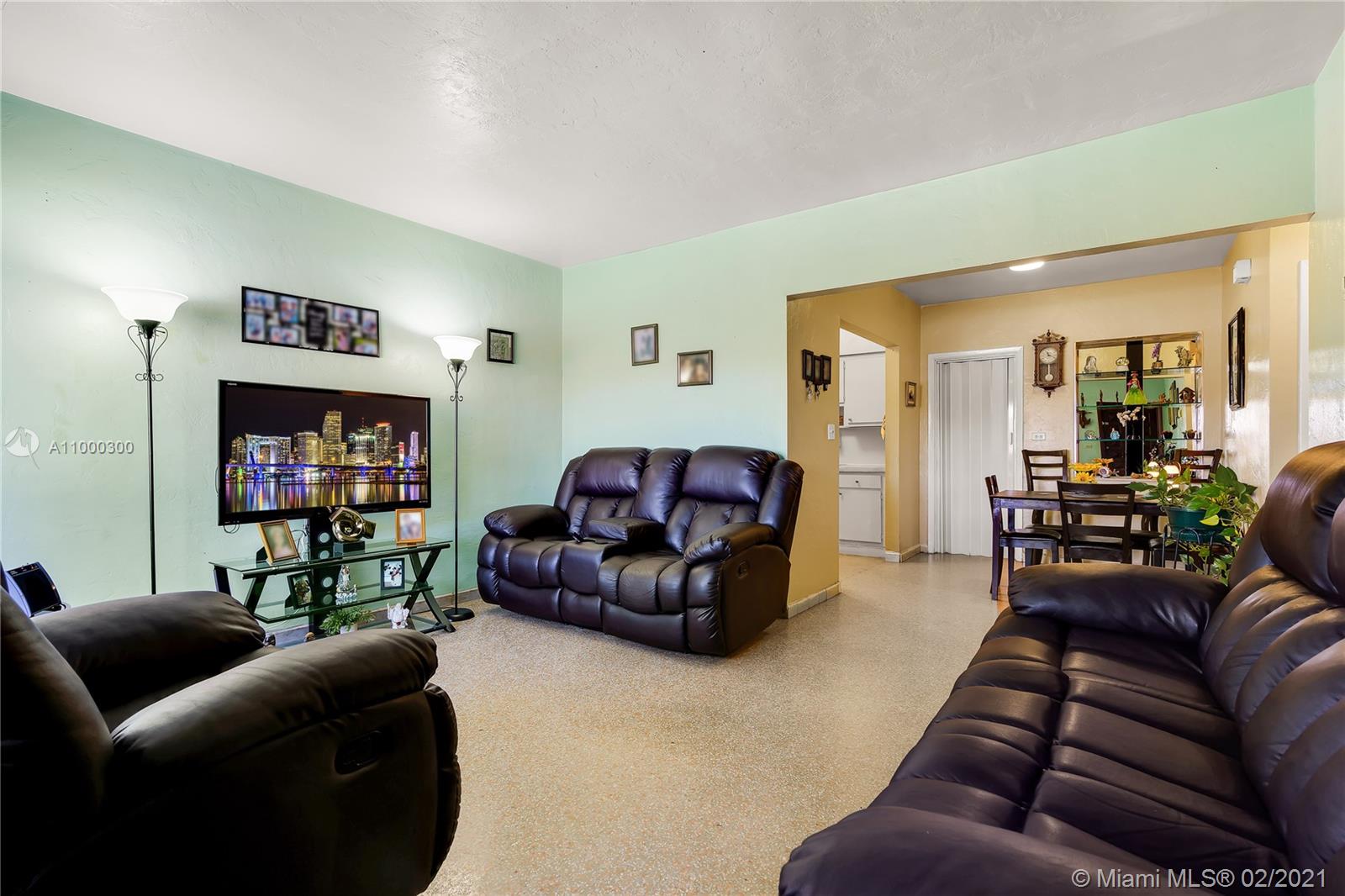 See details / 2012 sq. ft. $ 2021-02-16 0 Photo