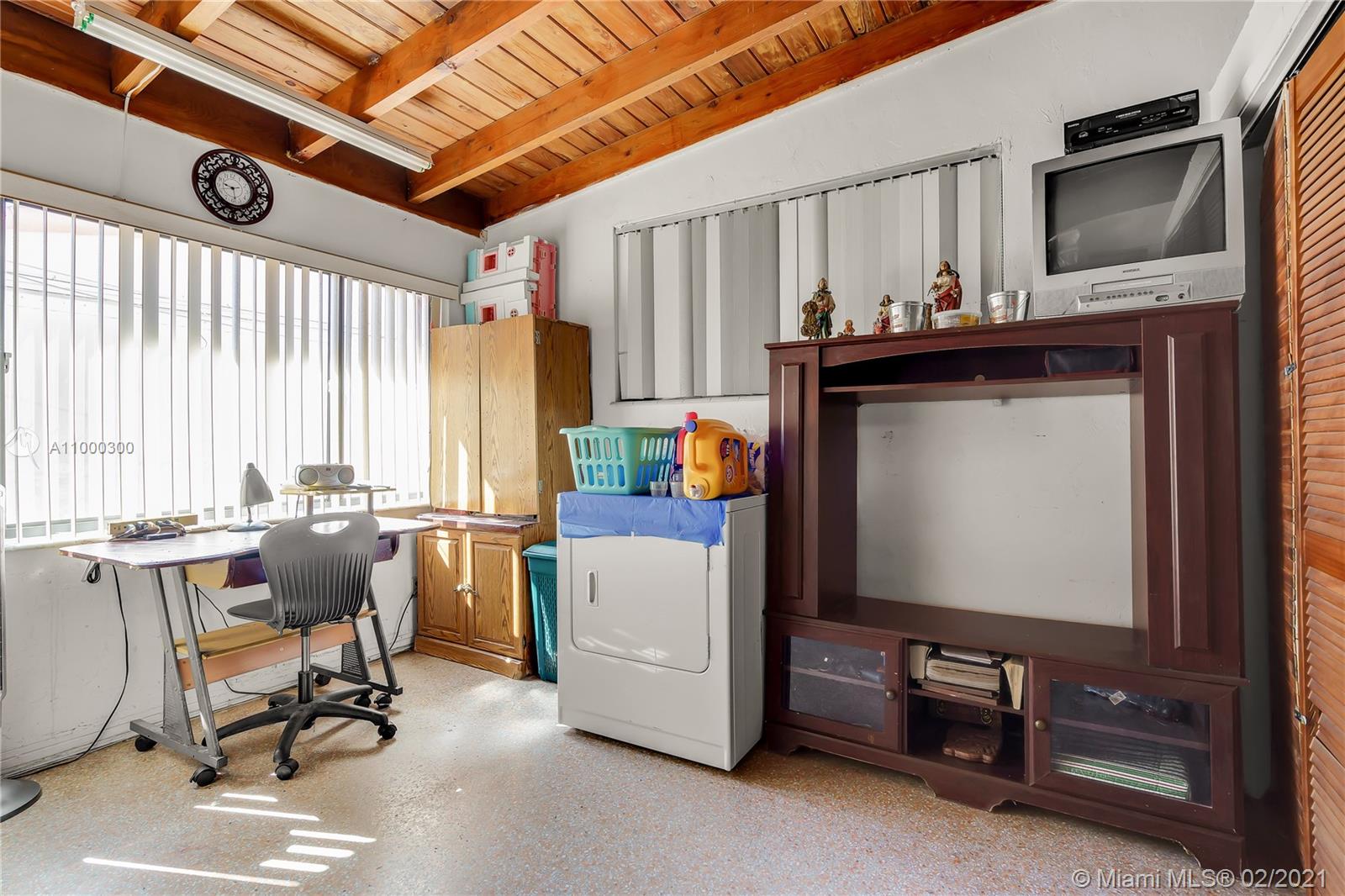 See details / 2012 sq. ft. $ 2021-02-16 0 Photo