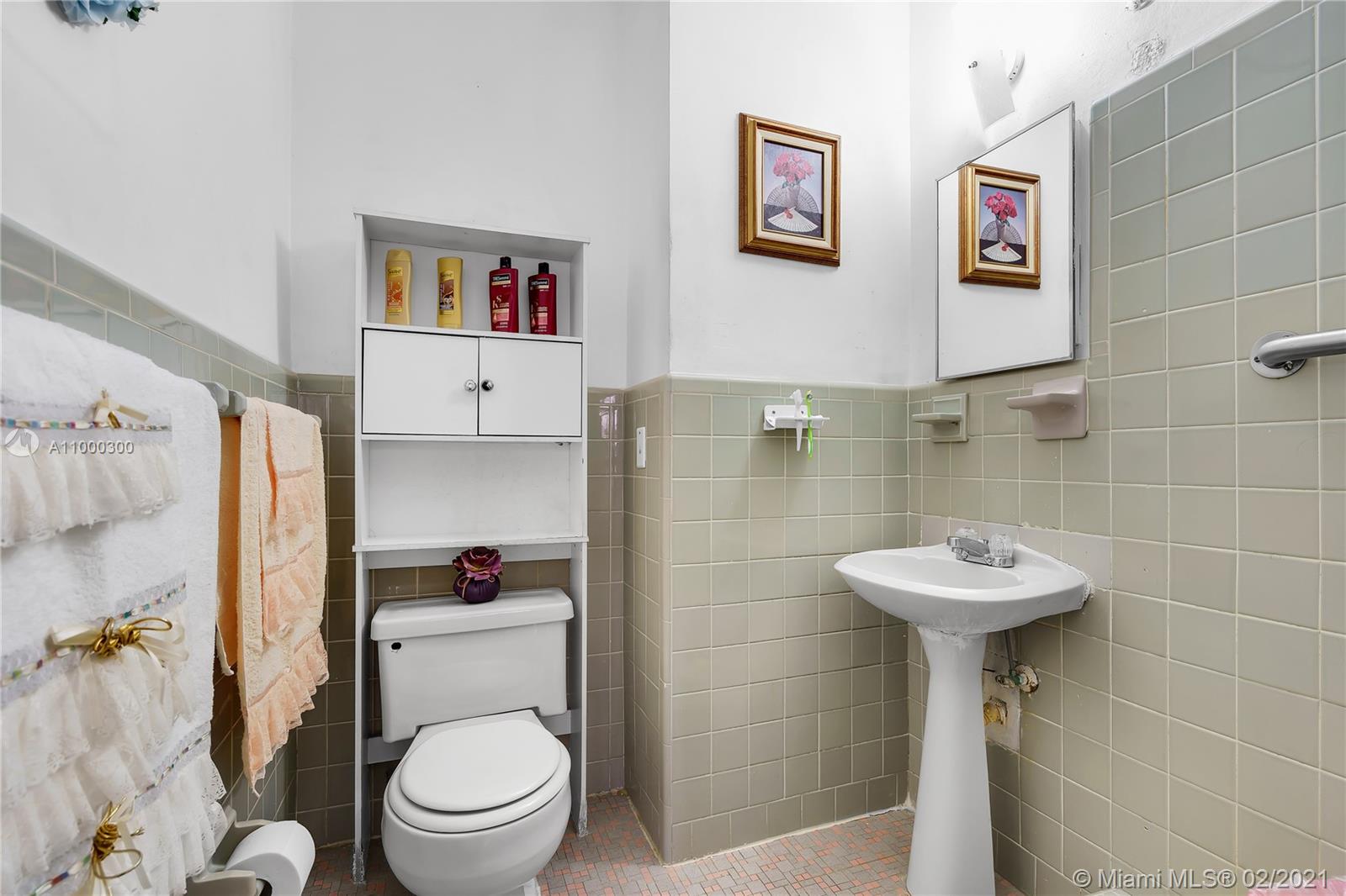 See details / 2012 sq. ft. $ 2021-02-16 0 Photo