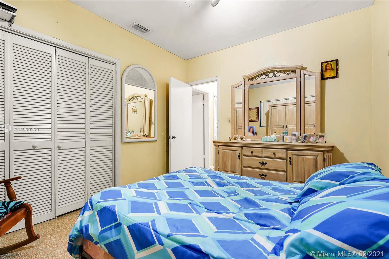 See details / 2012 sq. ft. $ 2021-02-16 0 Photo